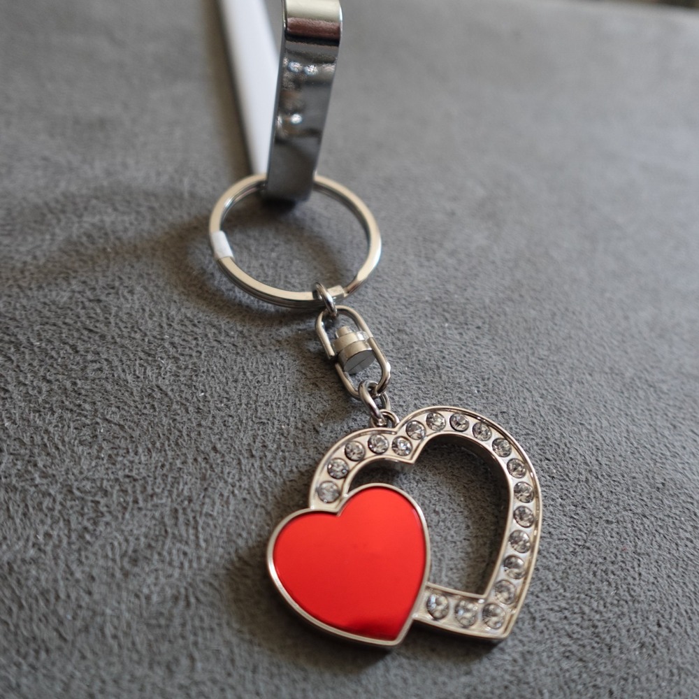 Heart Sparkle Keychain Metal Rhinestone Novelty Destination Travel